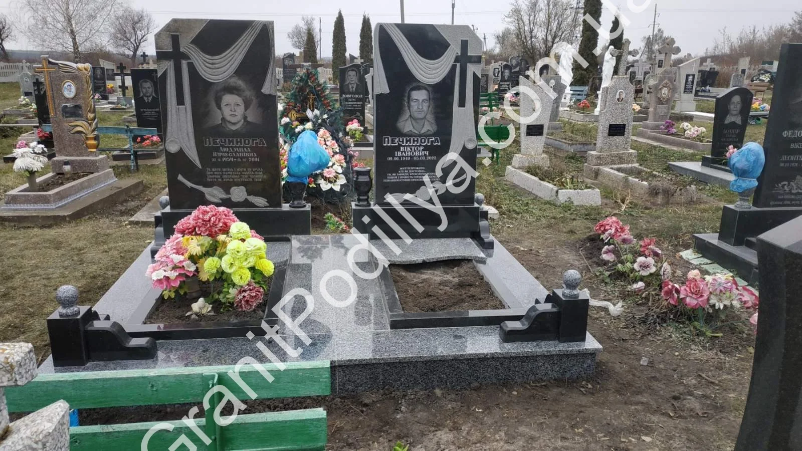 Подвійний пам'ятник з граніту - Кам'янець-Подільський | GranitPodillya